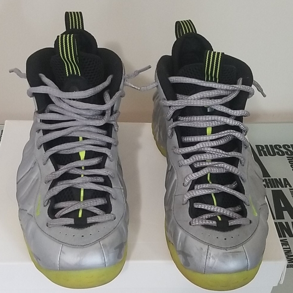 grey and lime green foamposites